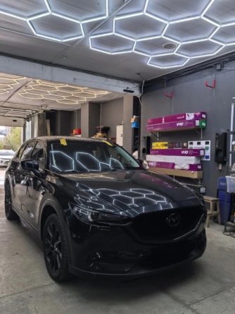 Замена лобового стекла Mazda CX-5 2017- обогрев зоны дворников, датчиком дождя и камерой